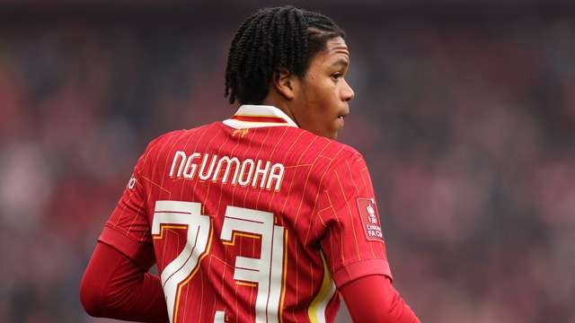 Cơn lốc đường biên mới của Liverpool